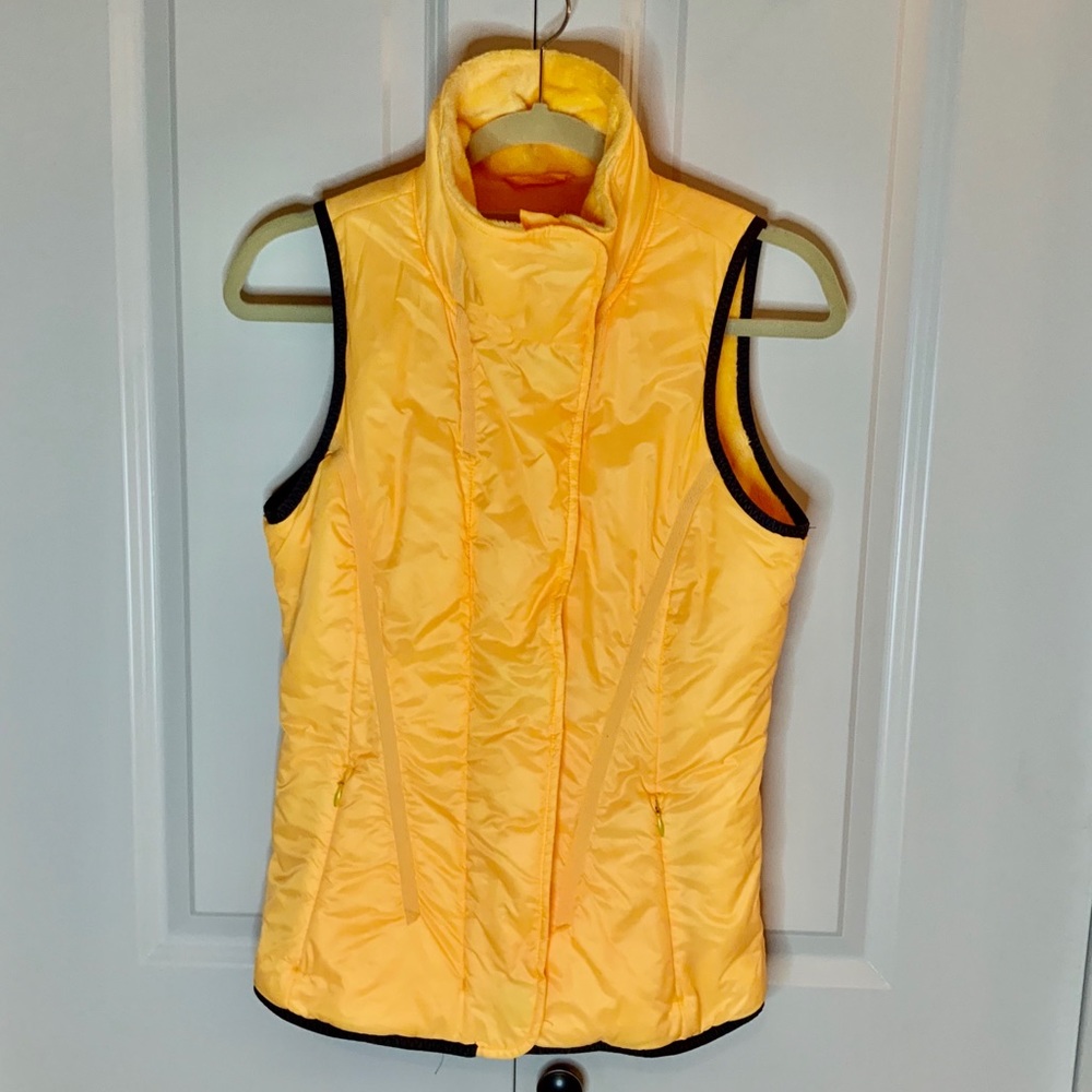 Lululemon glacier Vest burning yellow